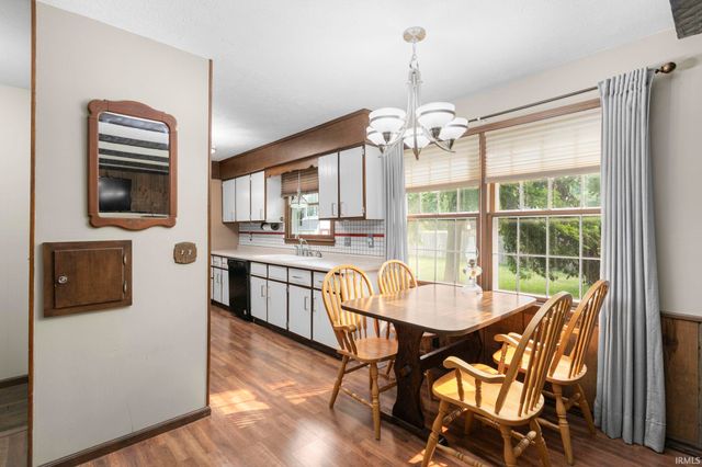 2926 Brooktree Court, Elkhart, IN 46514