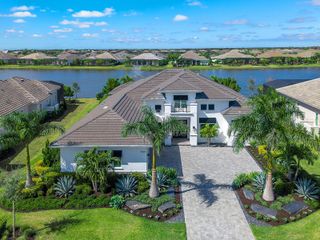 8493 PAVIA WAY, Lakewood Ranch, FL 34202