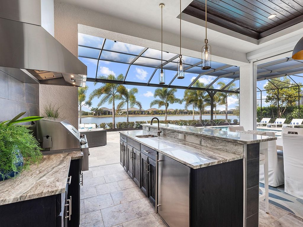 Image 38 of property listing at 8493 PAVIA WAY, Lakewood Ranch, FL 34202