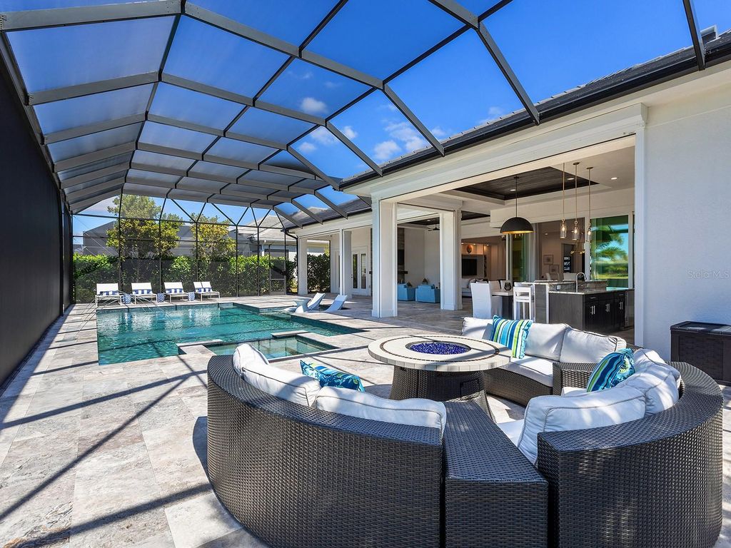 Image 49 of property listing at 8493 PAVIA WAY, Lakewood Ranch, FL 34202