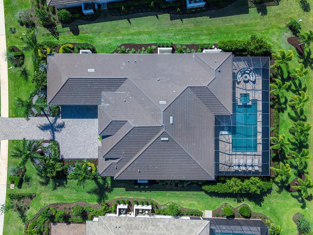 Image 65 of property listing at 8493 PAVIA WAY, Lakewood Ranch, FL 34202