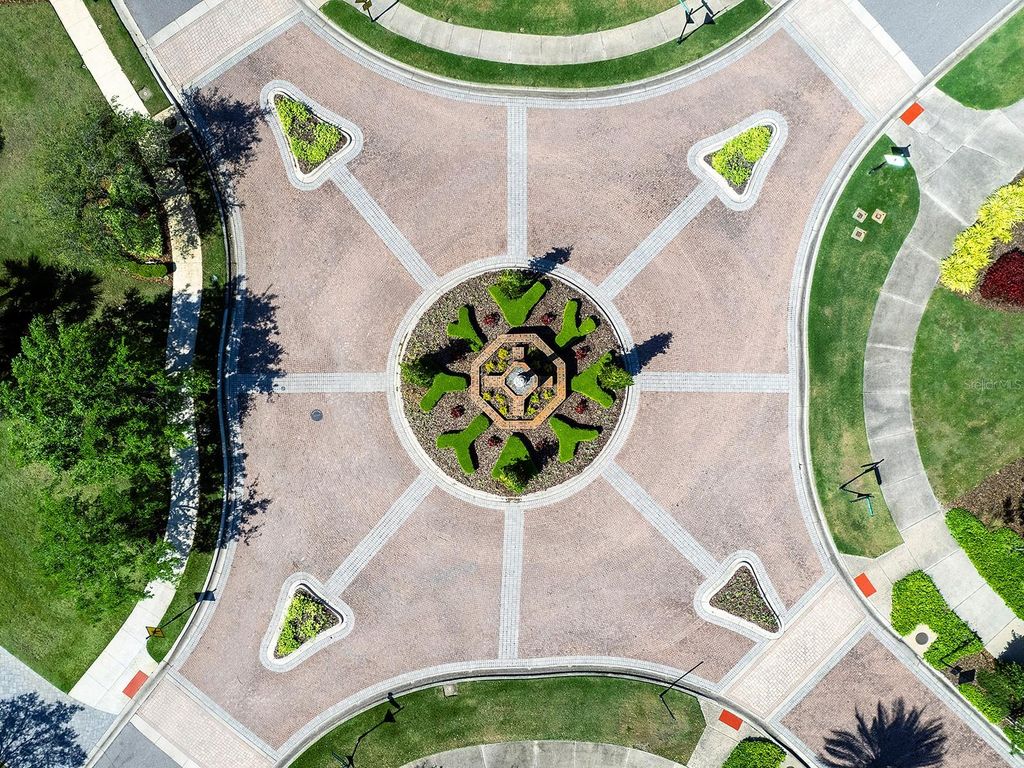 Image 72 of property listing at 8493 PAVIA WAY, Lakewood Ranch, FL 34202