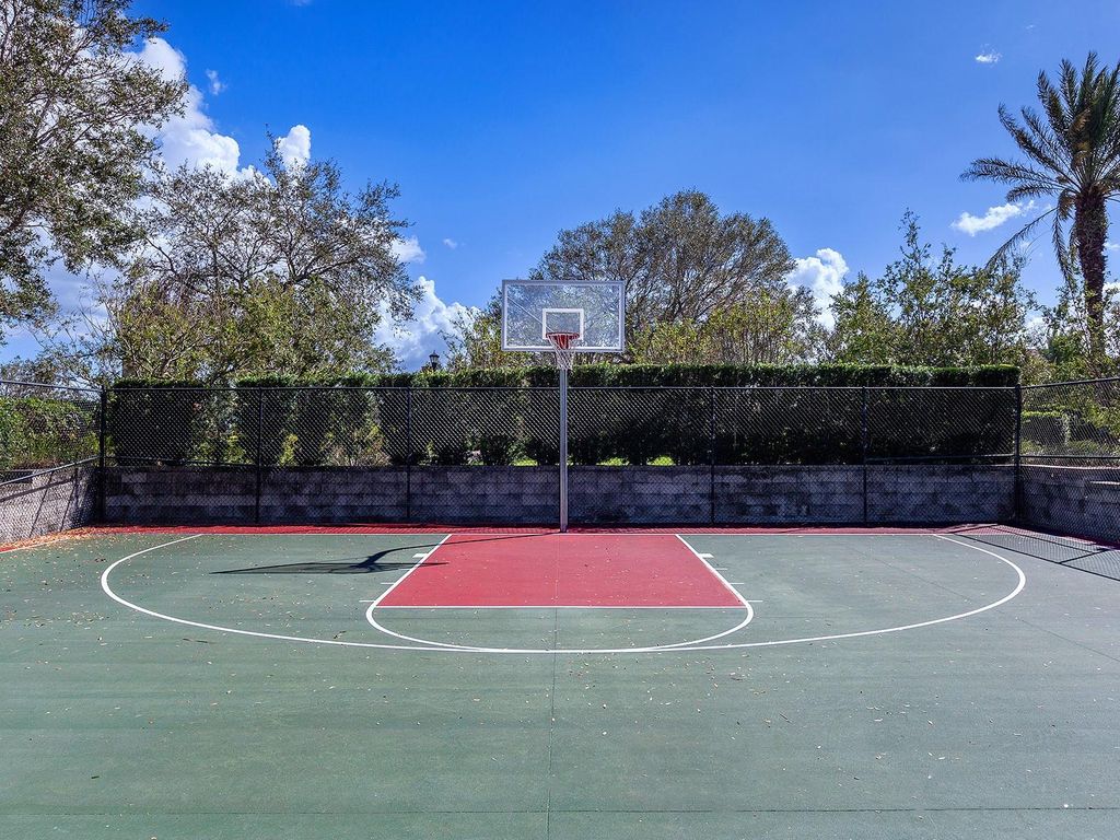 Image 75 of property listing at 8493 PAVIA WAY, Lakewood Ranch, FL 34202