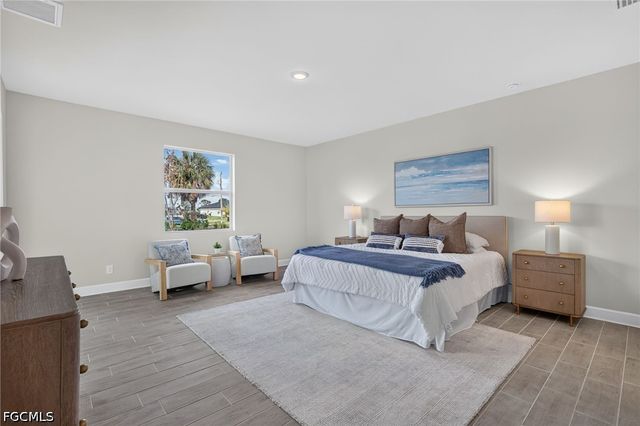 536 NW 18th AVE, Cape Coral, FL 33993