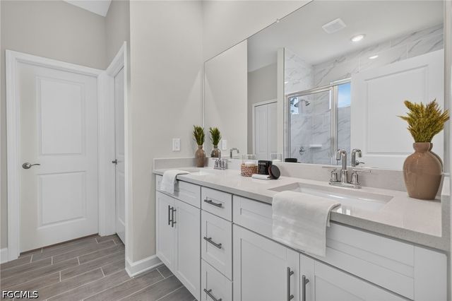 536 NW 18th AVE, Cape Coral, FL 33993