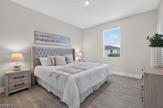 536 NW 18th AVE, Cape Coral, FL 33993