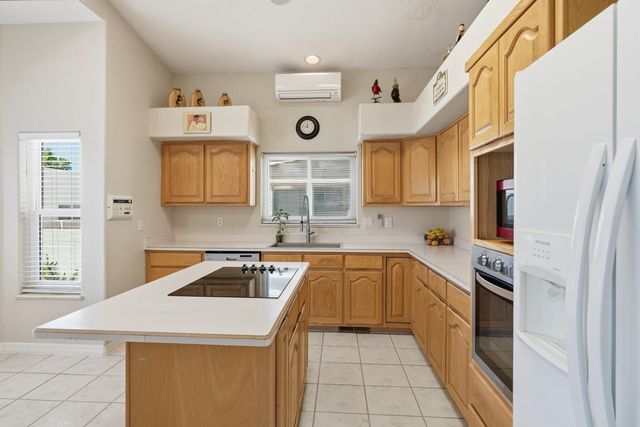 3042 Copper Creek Road SE, Rio Rancho, NM 87124