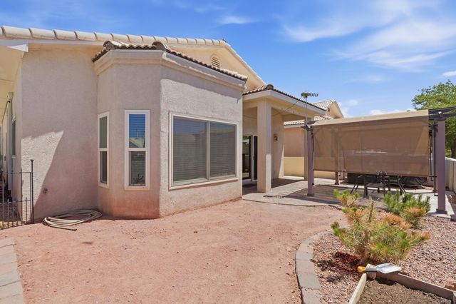 3042 Copper Creek Road SE, Rio Rancho, NM 87124