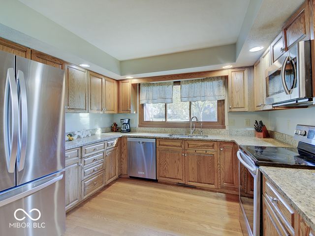 10214 Swiftsail Lane, Indianapolis, IN 46256