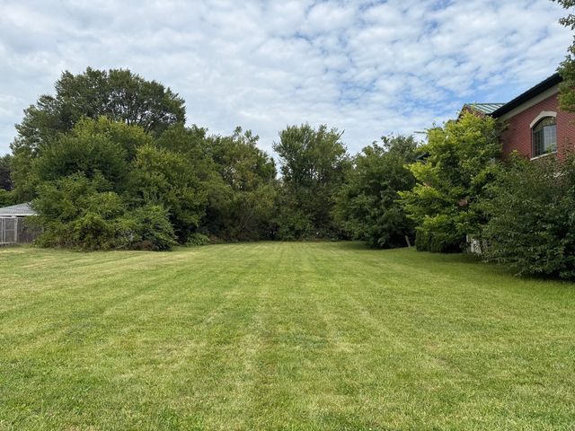 1632 Ogden Avenue, Lisle, IL 60532