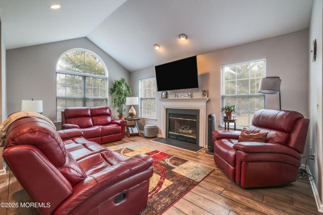 2357 W Ashfield Court, Toms River, NJ 08755