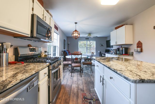 2357 W Ashfield Court, Toms River, NJ 08755