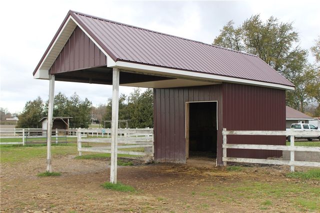 10616 Maple Ridge Road, Shelby, NY 14103