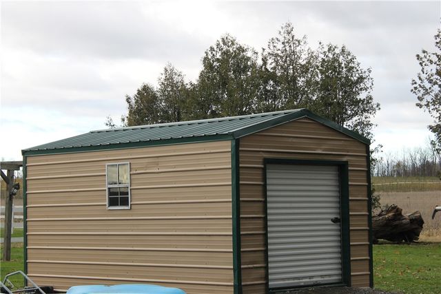 10616 Maple Ridge Road, Shelby, NY 14103