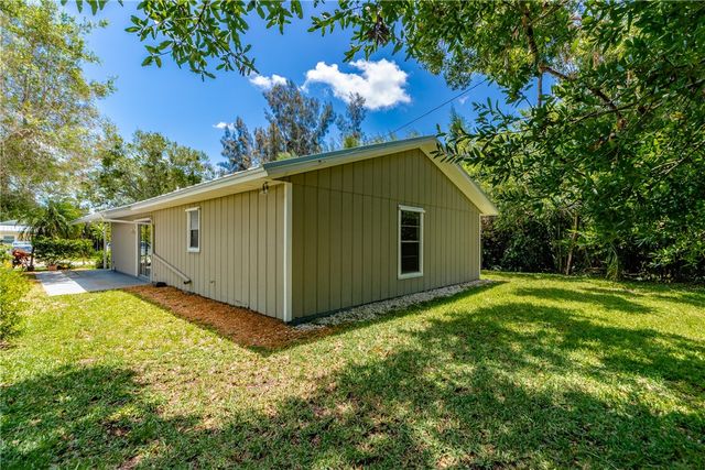 1401 31st Avenue, Vero Beach, FL 32960
