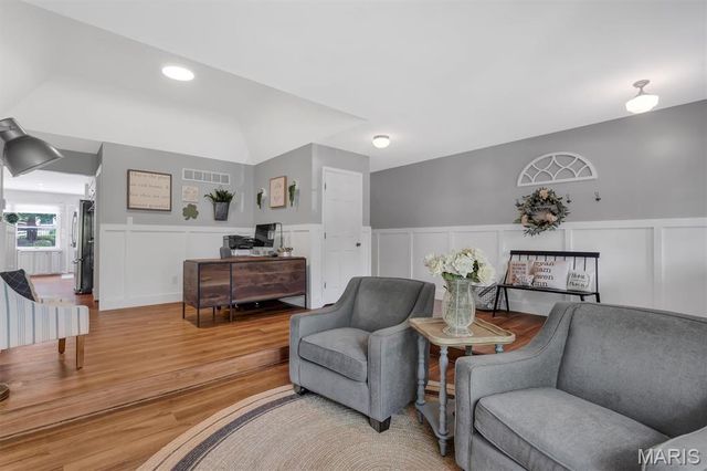 32 Kensington Place Court, St Charles, MO 63304