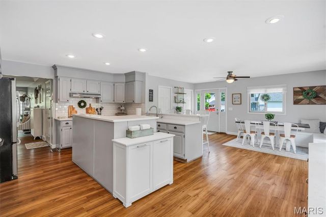 32 Kensington Place Court, St Charles, MO 63304