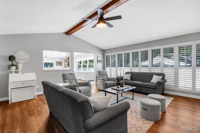 32 Kensington Place Court, St Charles, MO 63304