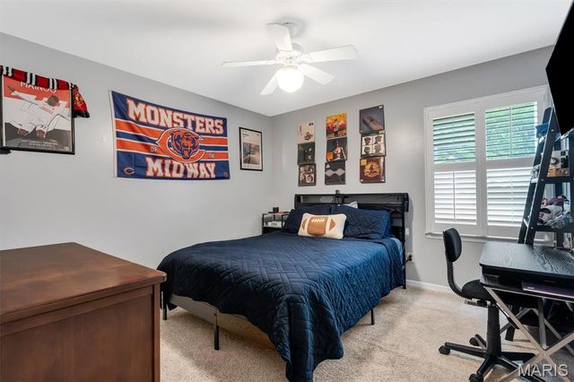 32 Kensington Place Court, St Charles, MO 63304