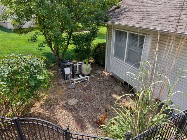 32 Kensington Place Court, St Charles, MO 63304