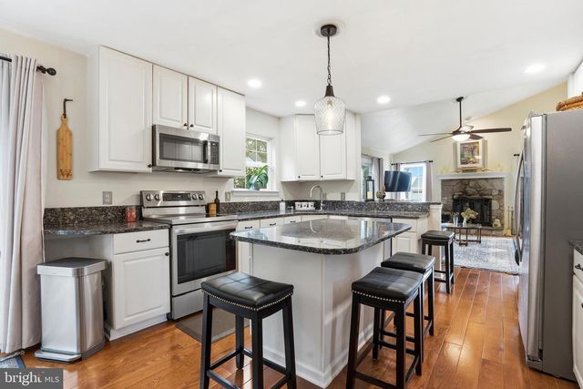 3776 AMBERTON WAY, Doylestown, PA 18902