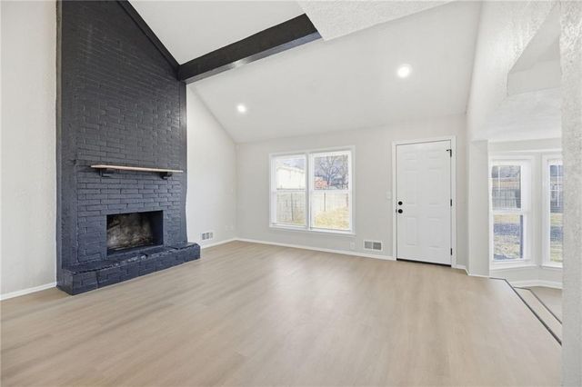 7918 Southview Drive, Grandview, MO 64030