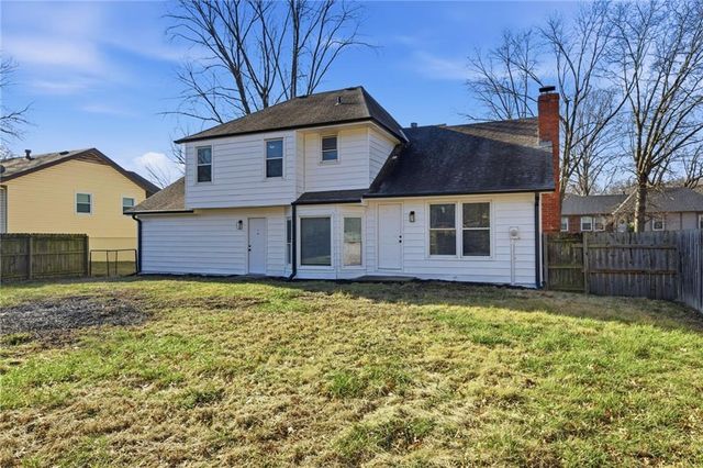 7918 Southview Drive, Grandview, MO 64030