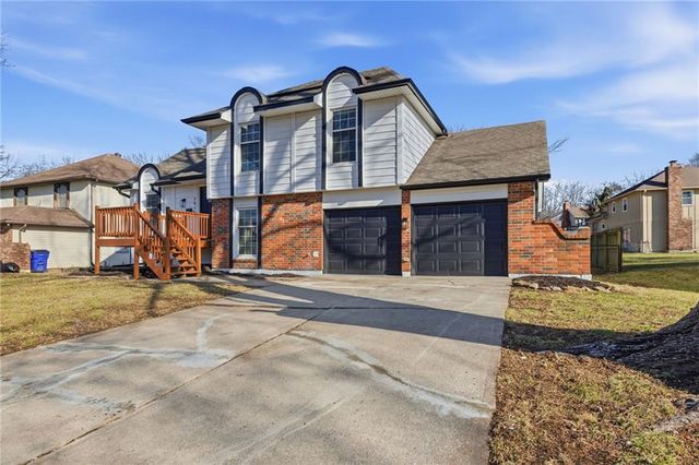 7918 Southview Drive, Grandview, MO 64030