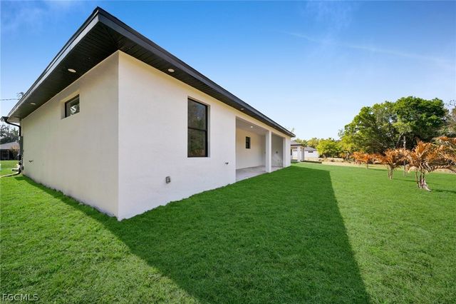 3602 58th ST W, Lehigh Acres, FL 33971