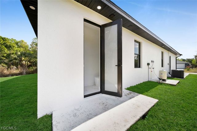 3602 58th ST W, Lehigh Acres, FL 33971