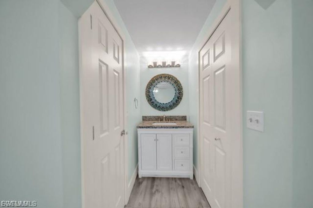 Image 15 of property listing at 1521 SW 47th TER 204, Cape Coral, FL 33914