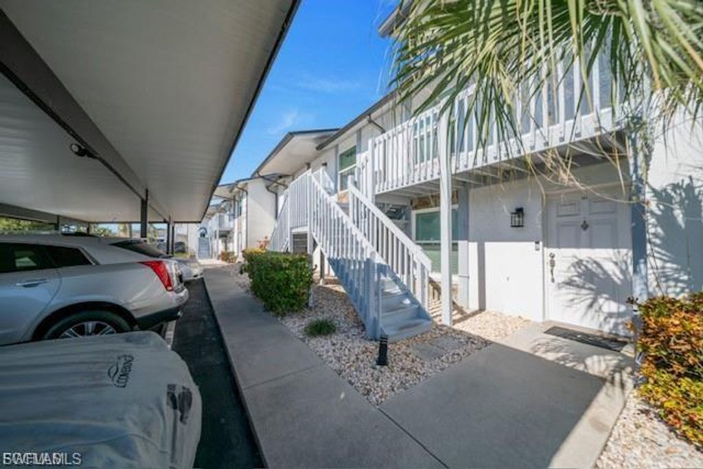 Image 29 of property listing at 1521 SW 47th TER 204, Cape Coral, FL 33914