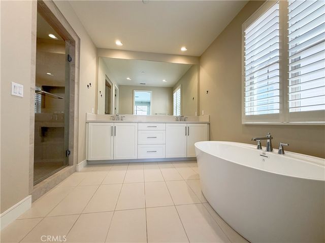 124 Albero, Irvine, CA 92602