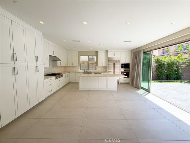 124 Albero, Irvine, CA 92602