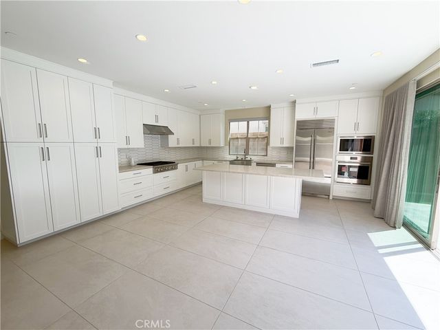 124 Albero, Irvine, CA 92602