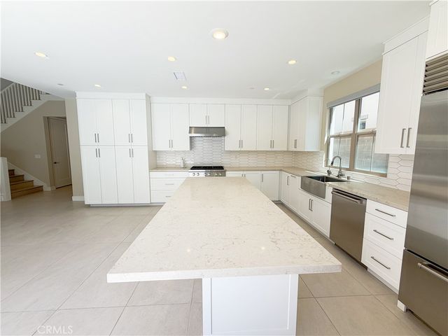 124 Albero, Irvine, CA 92602
