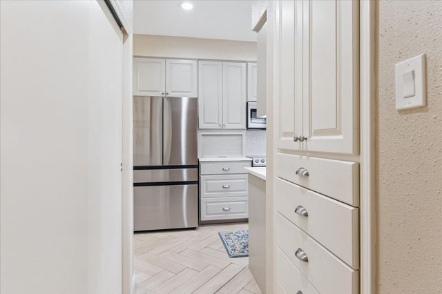 7445 Brompton Street, Houston, TX 77025