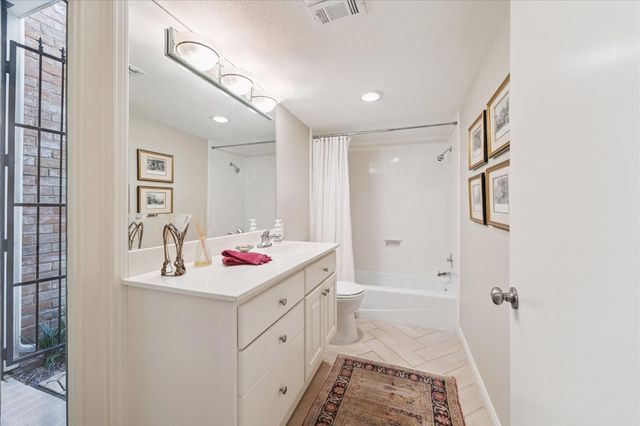 7445 Brompton Street, Houston, TX 77025