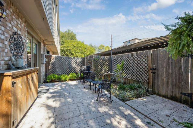 7445 Brompton Street, Houston, TX 77025