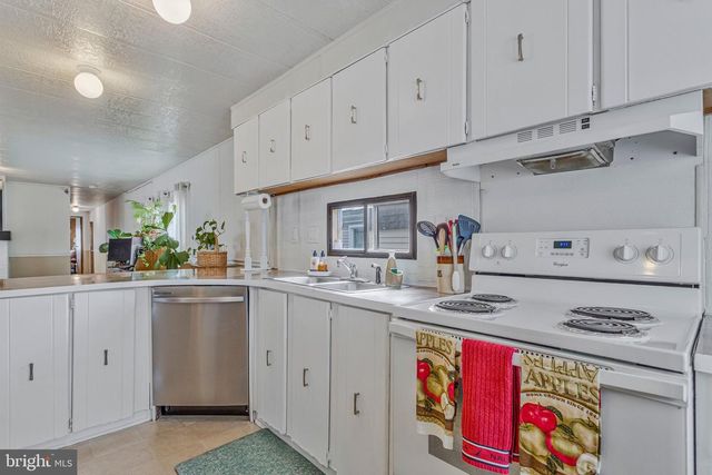 9103 COLUMBINE LN, Upper Marlboro, MD 20772