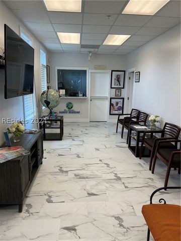 14 Oak Forest Road, Bluffton, SC 29910