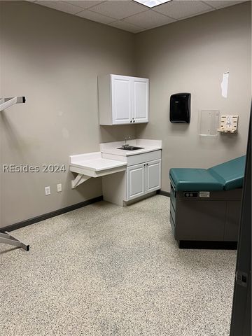 14 Oak Forest Road, Bluffton, SC 29910