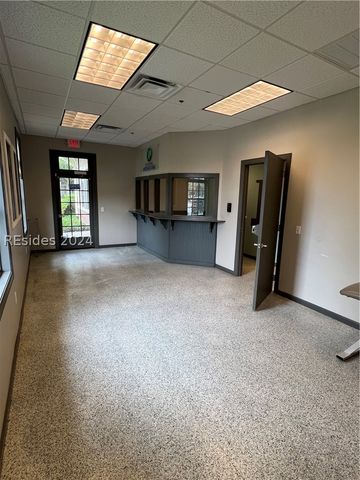 14 Oak Forest Road, Bluffton, SC 29910