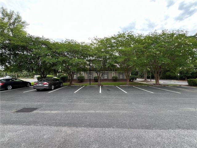 14 Oak Forest Road, Bluffton, SC 29910