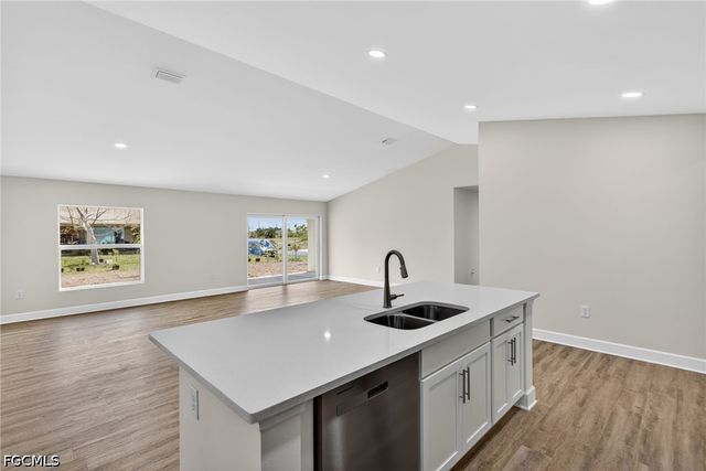 1726 NW 3rd ST, Cape Coral, FL 33993