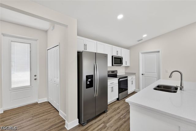 1726 NW 3rd ST, Cape Coral, FL 33993