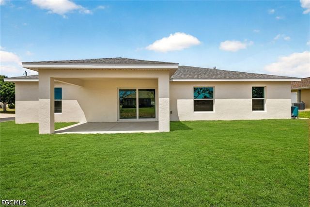 1726 NW 3rd ST, Cape Coral, FL 33993