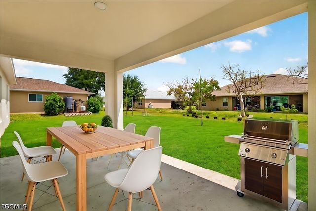 1726 NW 3rd ST, Cape Coral, FL 33993