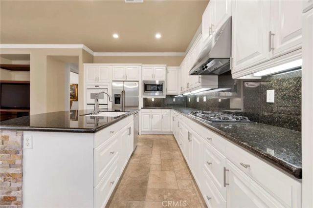 23811 Bayview Court, Valencia, CA 91355