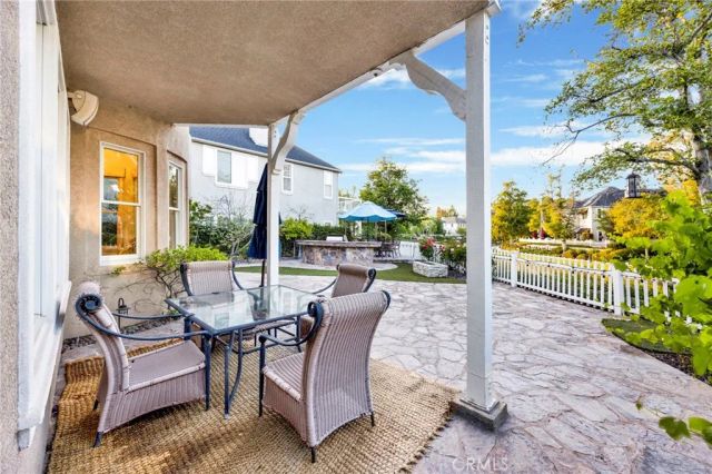 23811 Bayview Court, Valencia, CA 91355